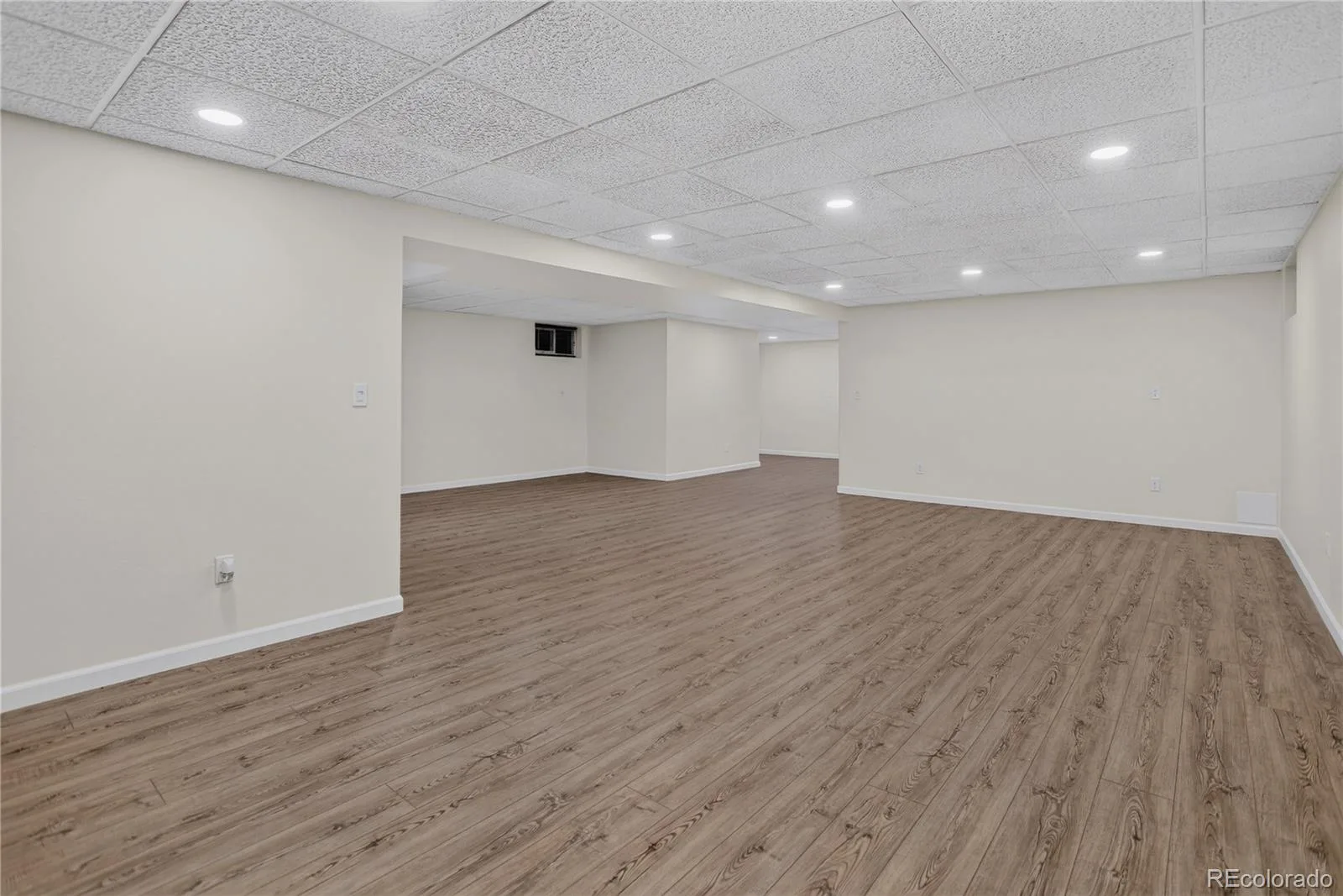 1843 S Pierson Court Lakewood CO 80232 | MLS #REC5300663 09302026152125 1600 34