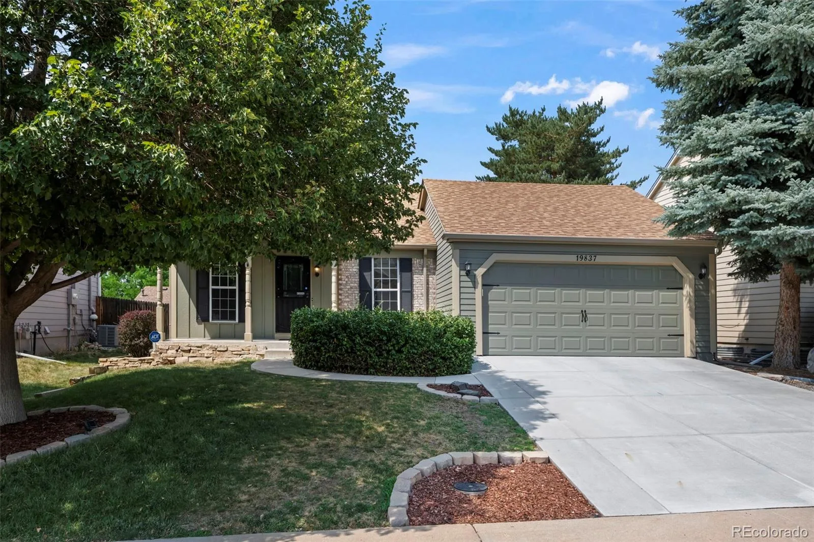 19837 E Brown Place Aurora CO 80013 | MLS #REC5301344 08042026185522 1600 37