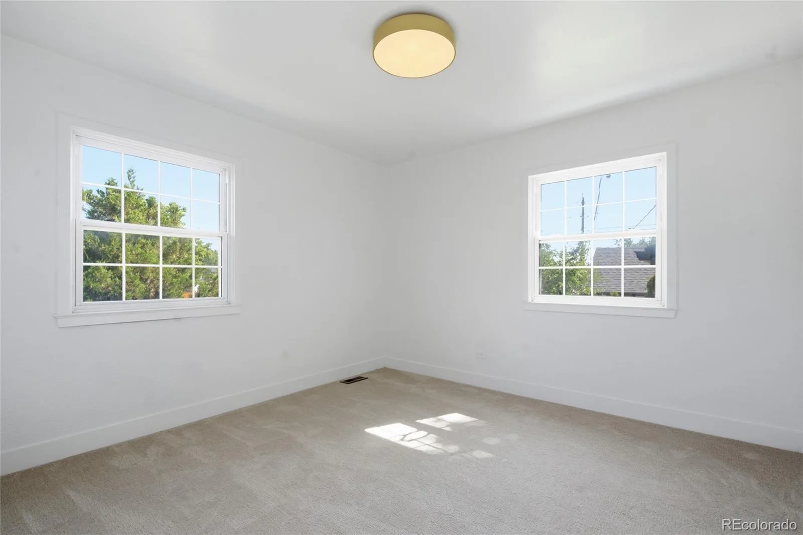 4992 Bryant Street Denver CO 80221 | MLS #REC5302715 08232026214100 1600 10