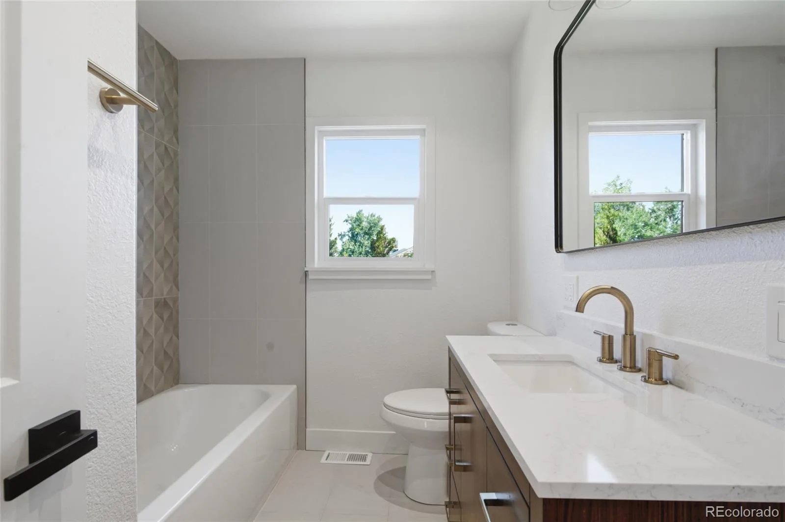 4992 Bryant Street Denver CO 80221 | MLS #REC5302715 08232026214100 1600 8
