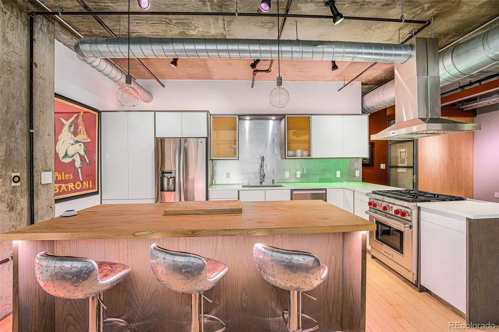 10282025035907 1600 18