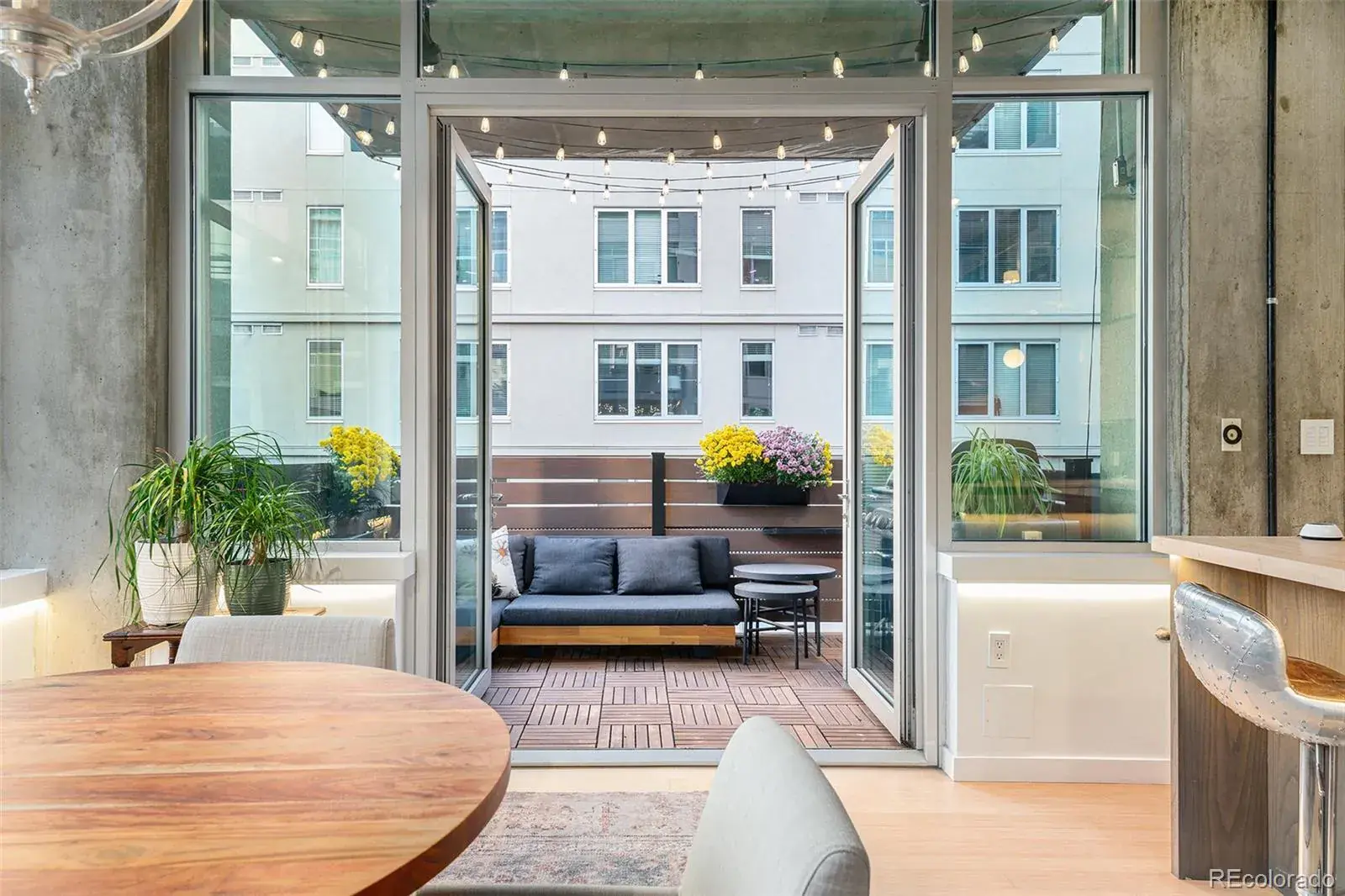 10282025035907 1600 3