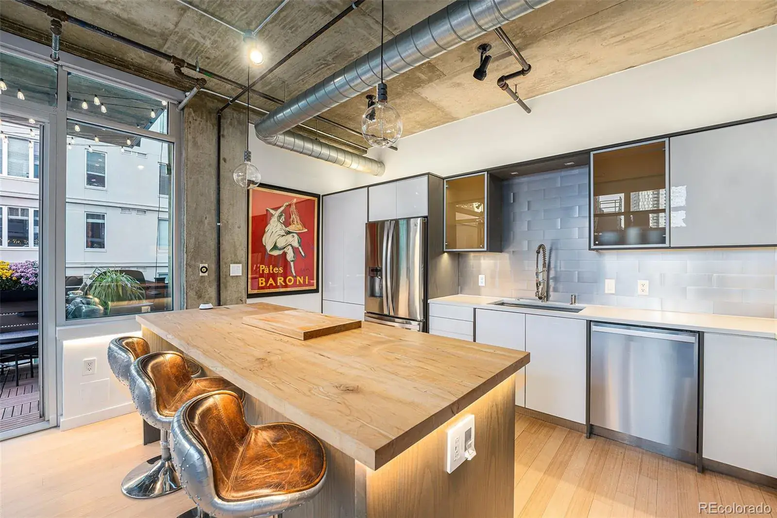 10282025035907 1600 6