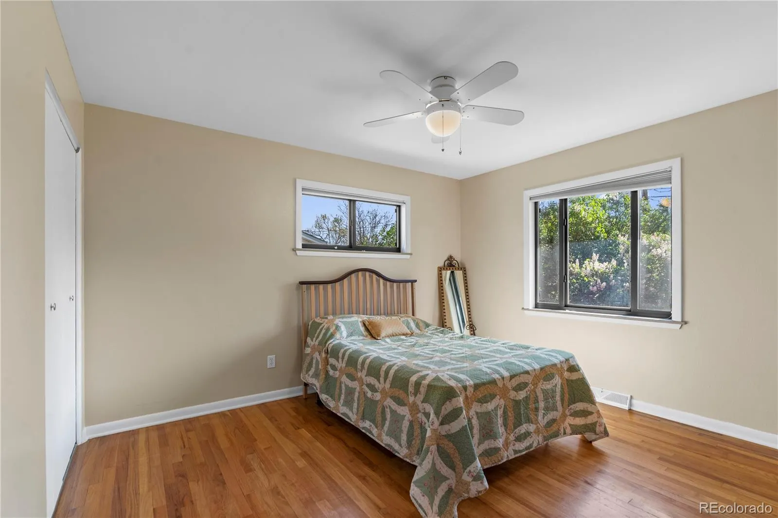 962 S Holly Street Denver CO 80246 MLS #REC5303149 04302026212829 1600 22