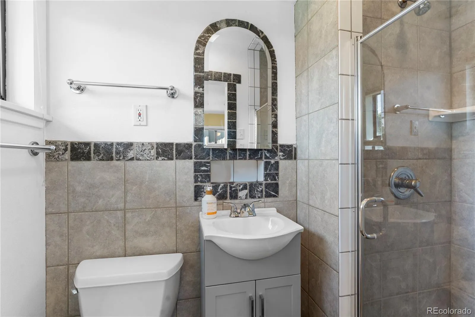 962 S Holly Street Denver CO 80246 MLS #REC5303149 04302026212829 1600 24