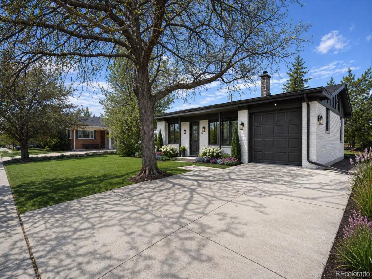 962 S Holly Street Denver CO 80246 | MLS #REC5303149 08052026192453 1200 32