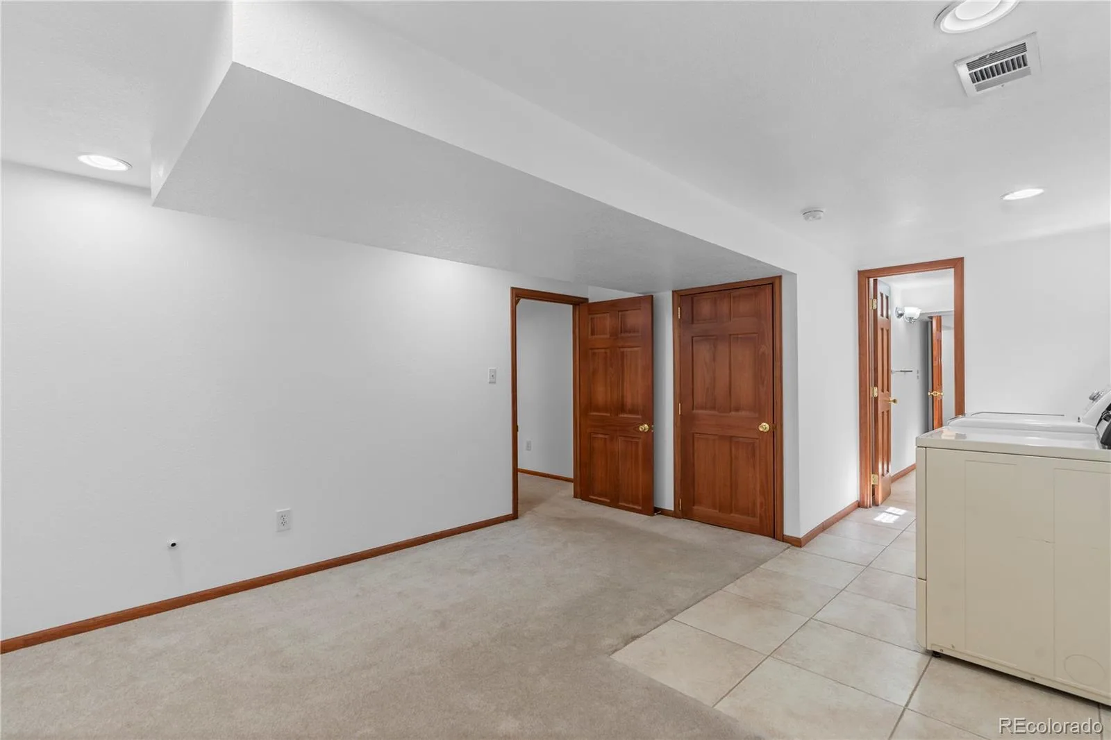 962 S Holly Street Denver CO 80246 | MLS #REC5303149 08052026192453 1600 11