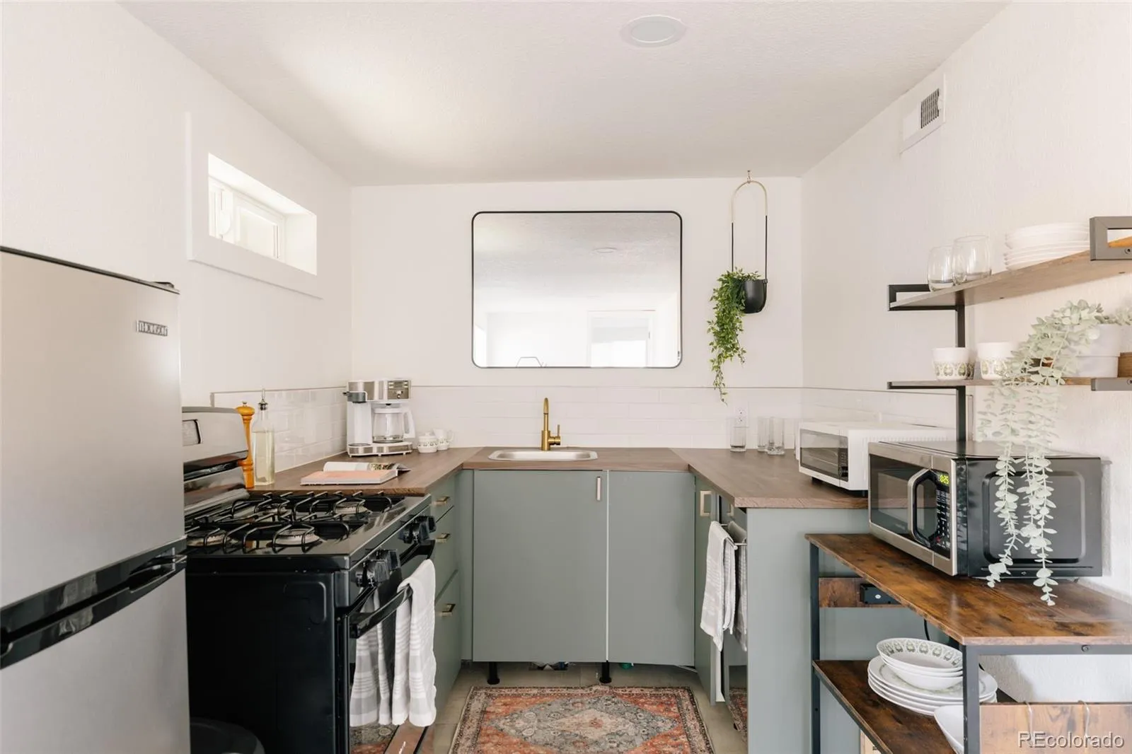 04092026214254 1600 25