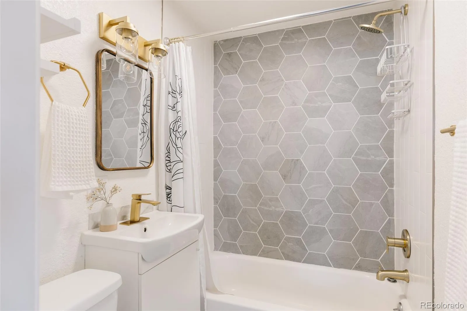 04092026214254 1600 29