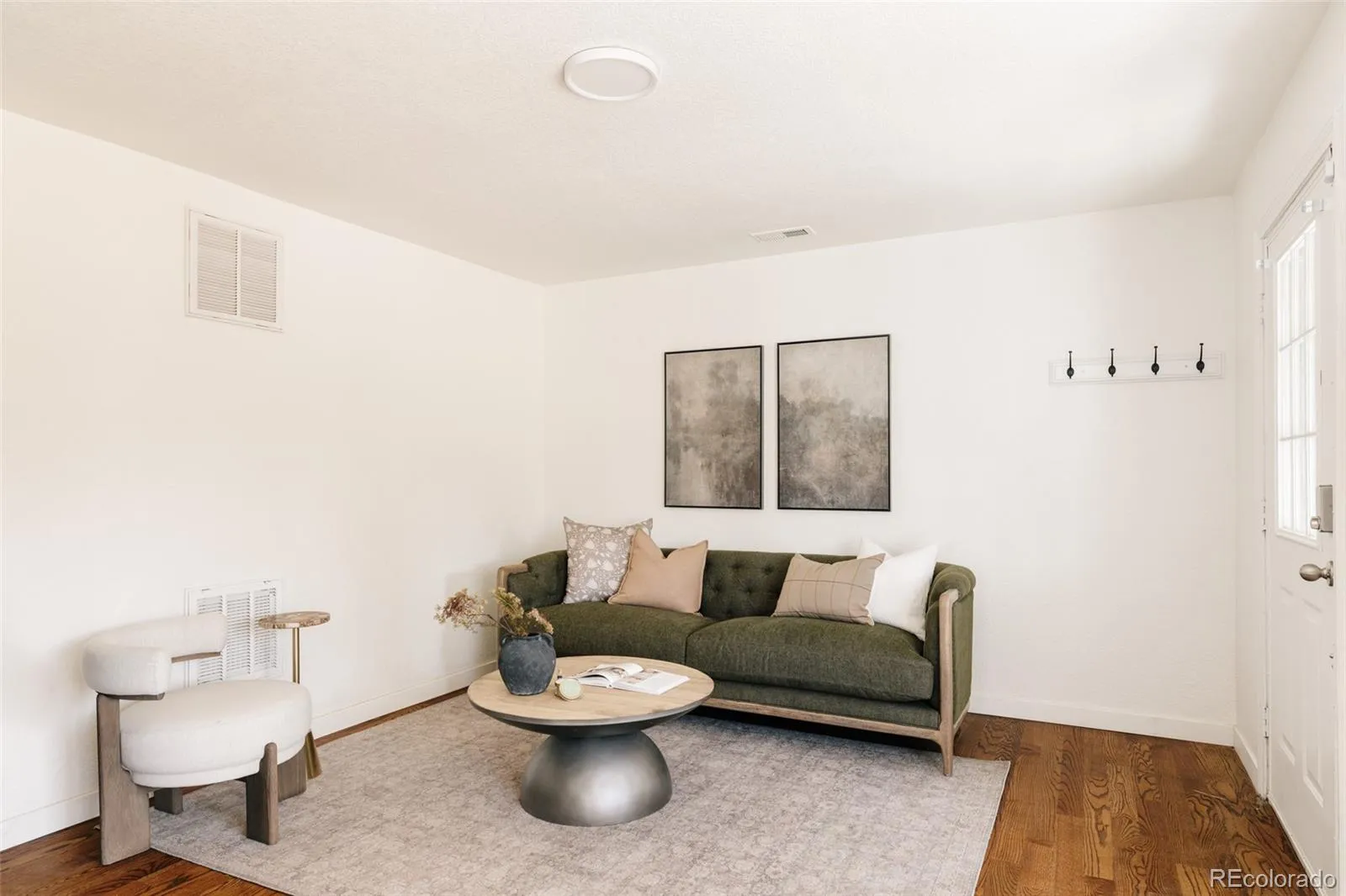 04092026214254 1600 4