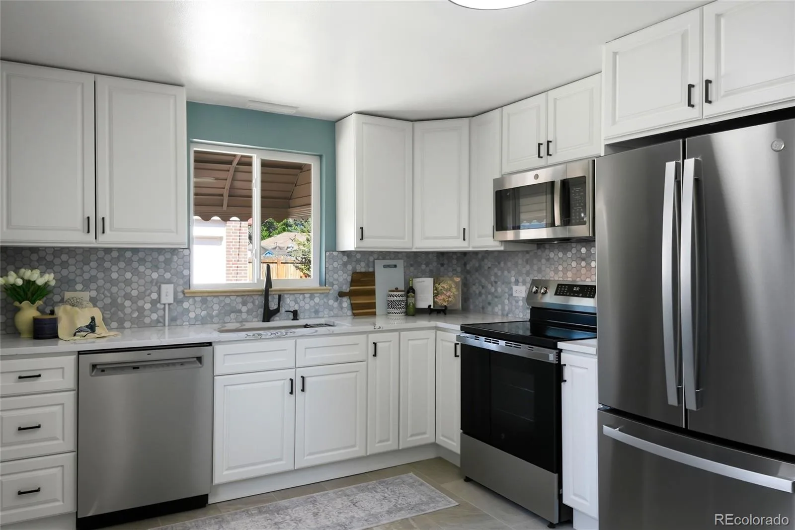 2127 Niagara Street Denver CO 80207 MLS #REC5304434 07162026000835 1600 13