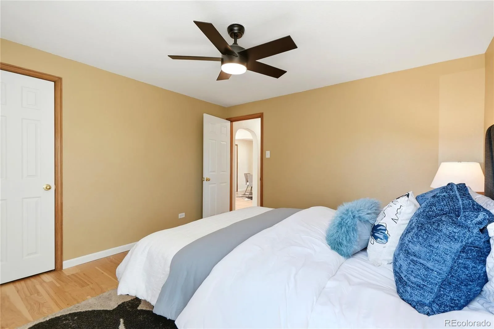2127 Niagara Street Denver CO 80207 MLS #REC5304434 07162026000835 1600 19
