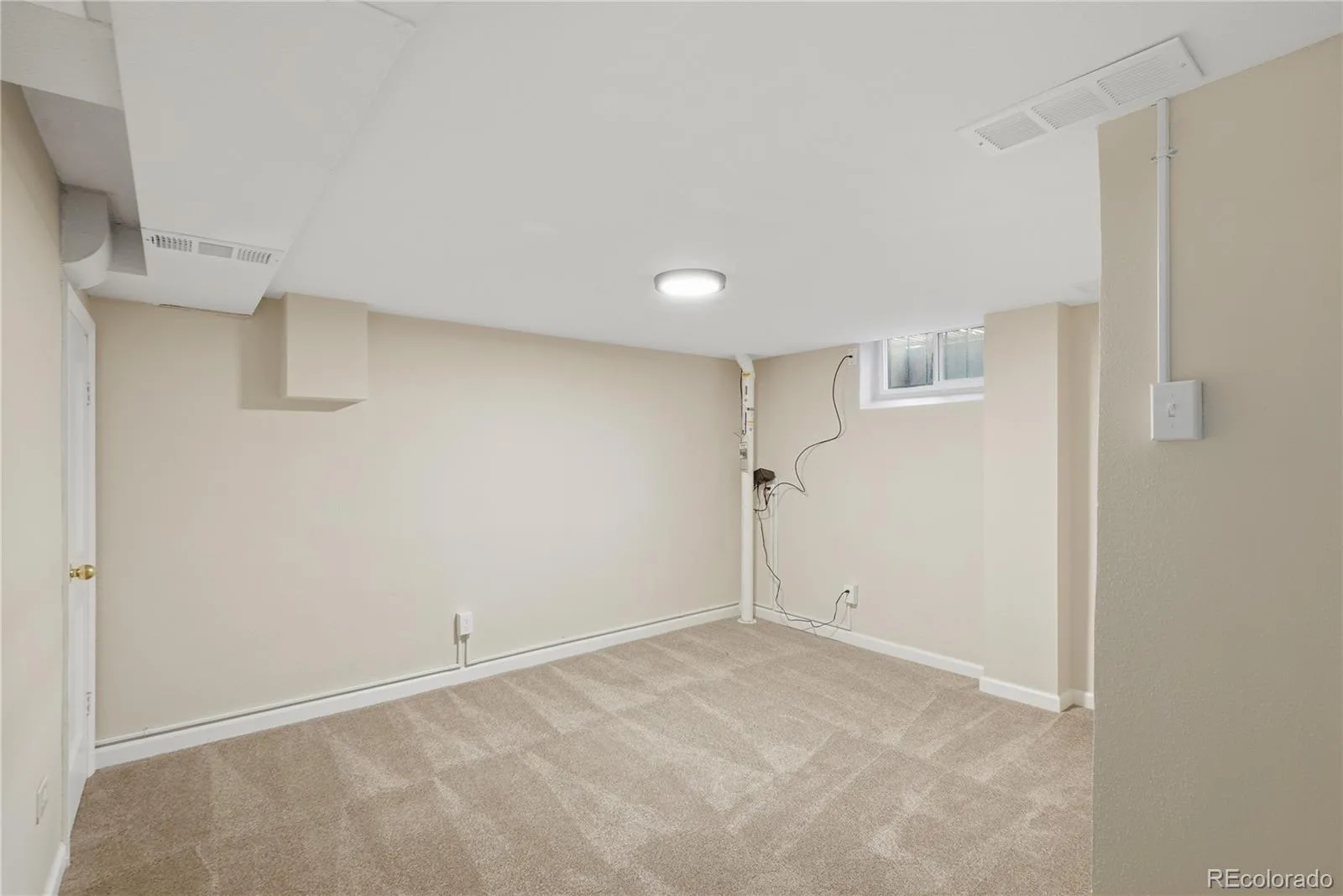 2127 Niagara Street Denver CO 80207 MLS #REC5304434 07162026000835 1600 25
