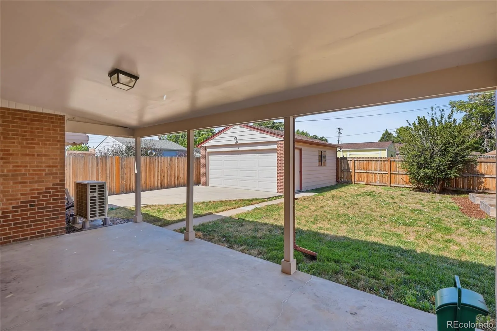 2127 Niagara Street Denver CO 80207 MLS #REC5304434 07162026000835 1600 32