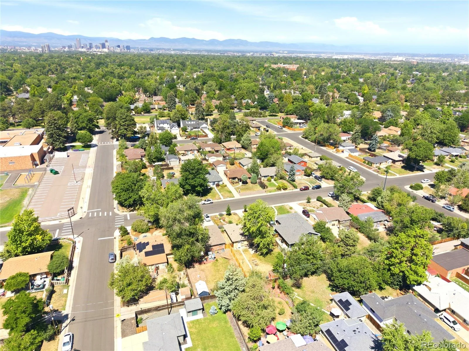 2127 Niagara Street Denver CO 80207 MLS #REC5304434 07162026000835 1600 37