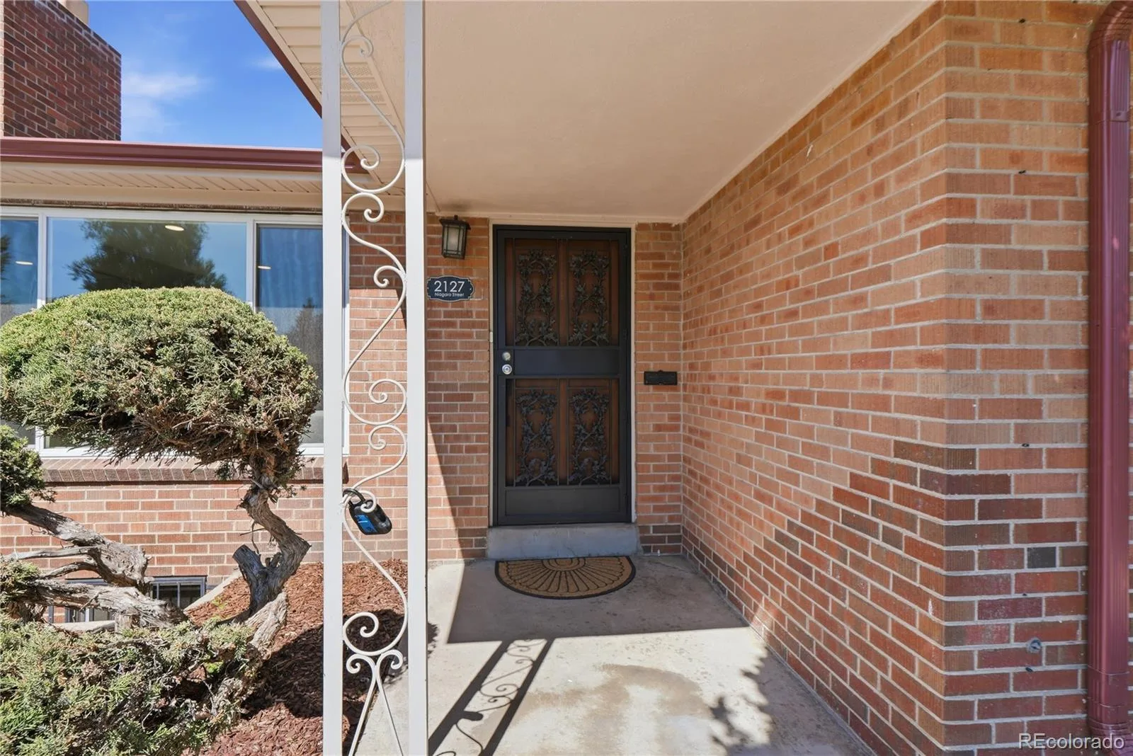 2127 Niagara Street Denver CO 80207 MLS #REC5304434 07162026000835 1600 4
