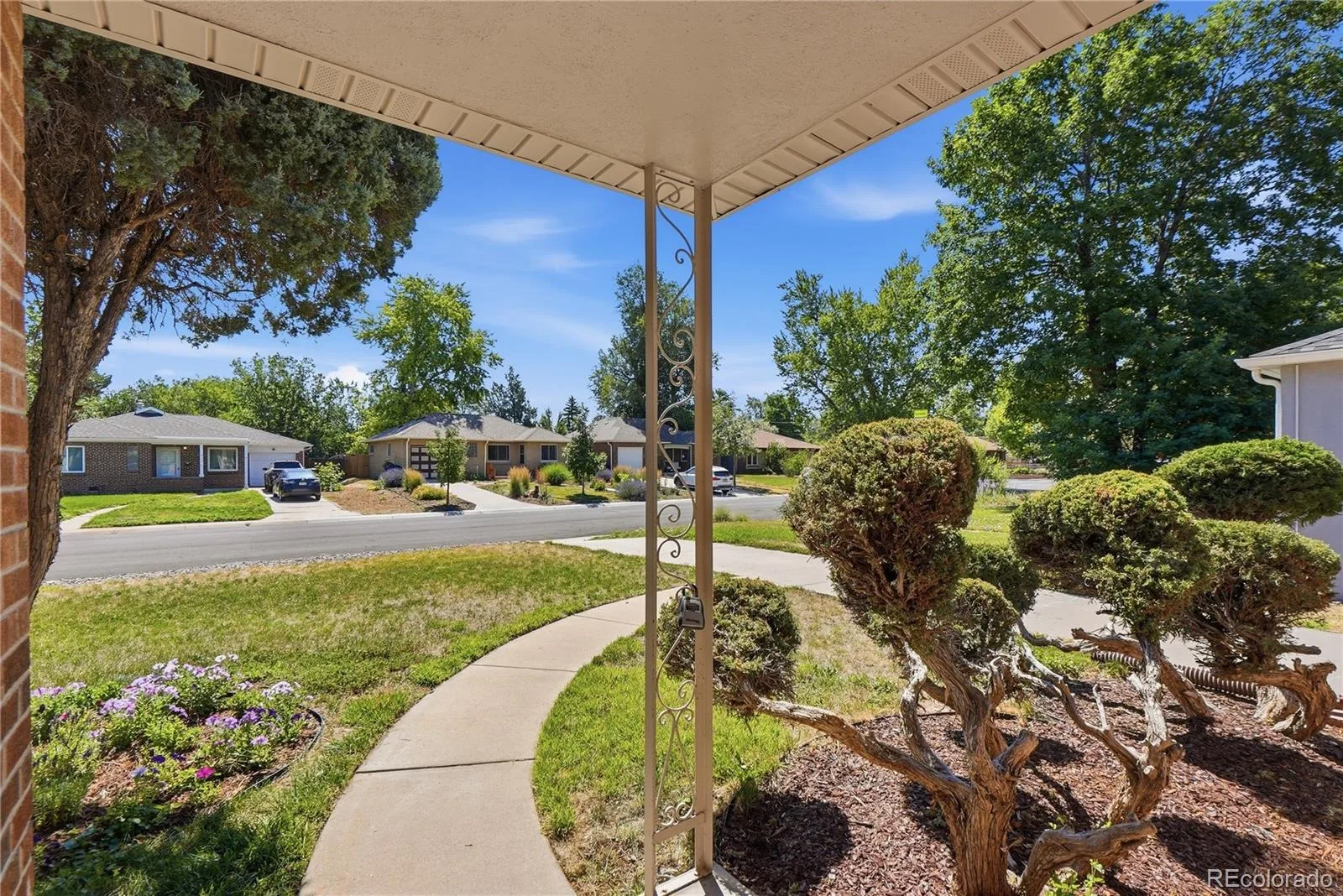 2127 Niagara Street Denver CO 80207 MLS #REC5304434 07162026000835 1600 5