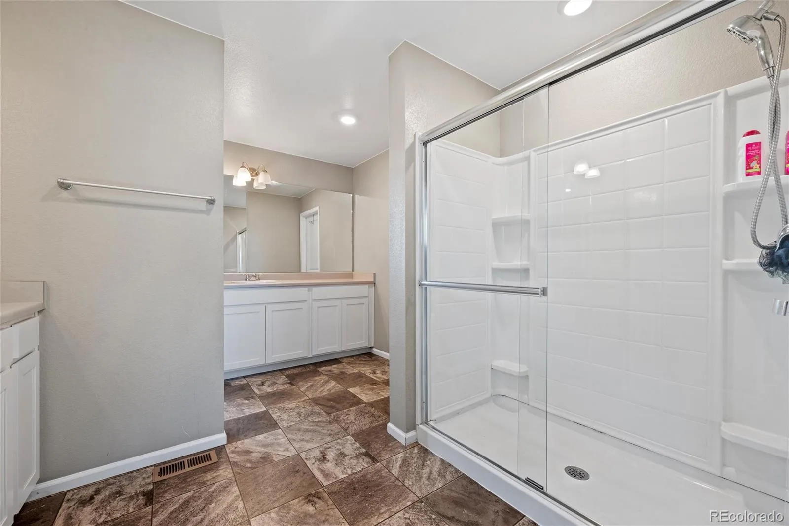 27089 E Cedar Avenue Aurora CO 80018 | MLS #REC5305475 07222026210815 1600 21