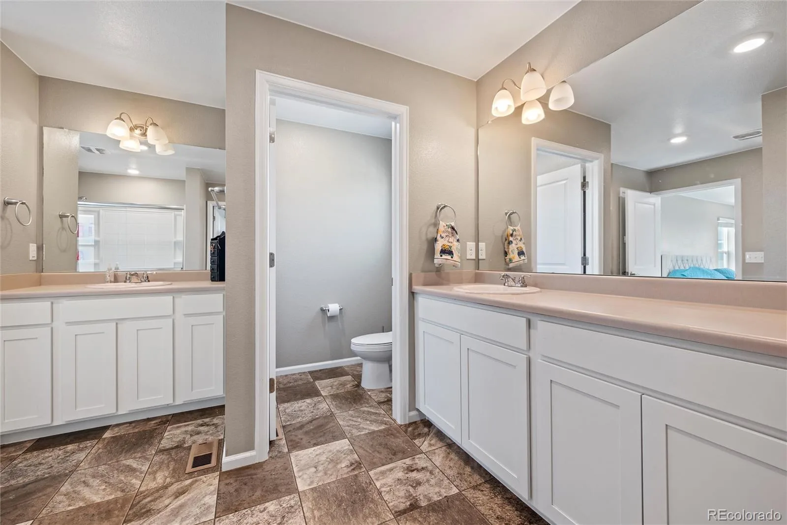 27089 E Cedar Avenue Aurora CO 80018 | MLS #REC5305475 07222026210815 1600 22