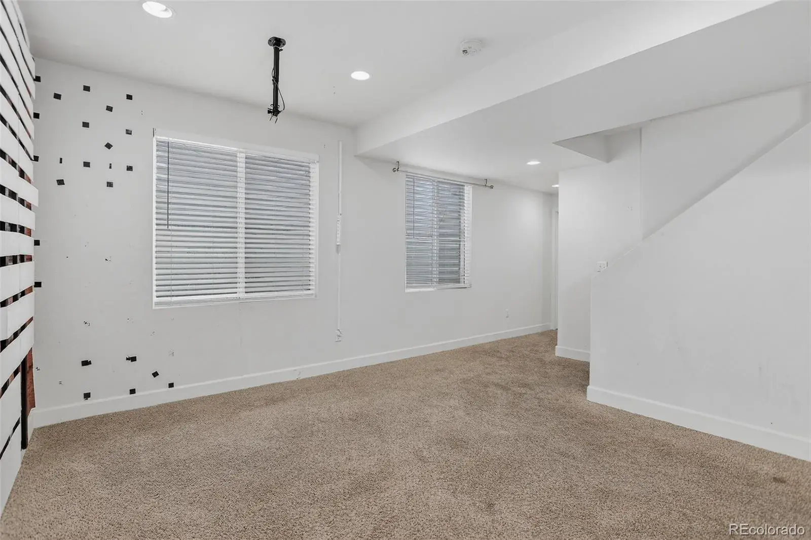 19609 E 47th Drive Denver CO 80249 MLS #REC5313082 01042026005510 1600 28
