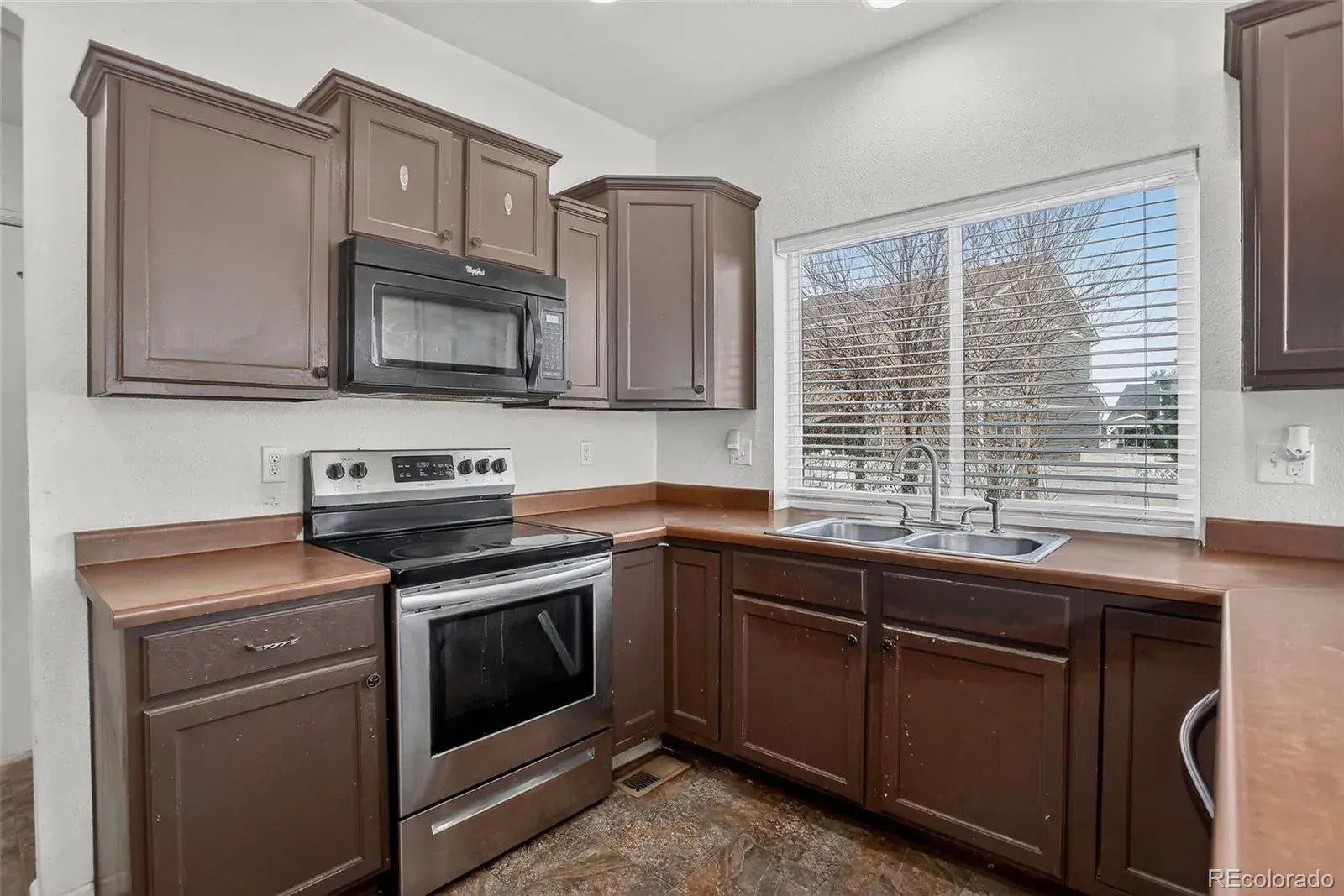 19609 E 47th Drive Denver CO 80249 MLS #REC5313082 01042026005510 1600 9