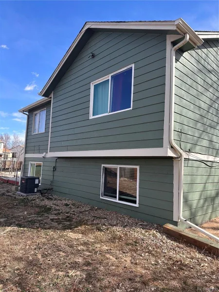 20927 Kelly Place Denver CO 80249 | MLS #REC5313463 06102026203640 800 17