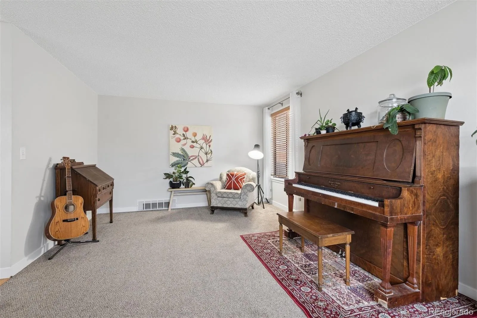 04112026031858 1600 14