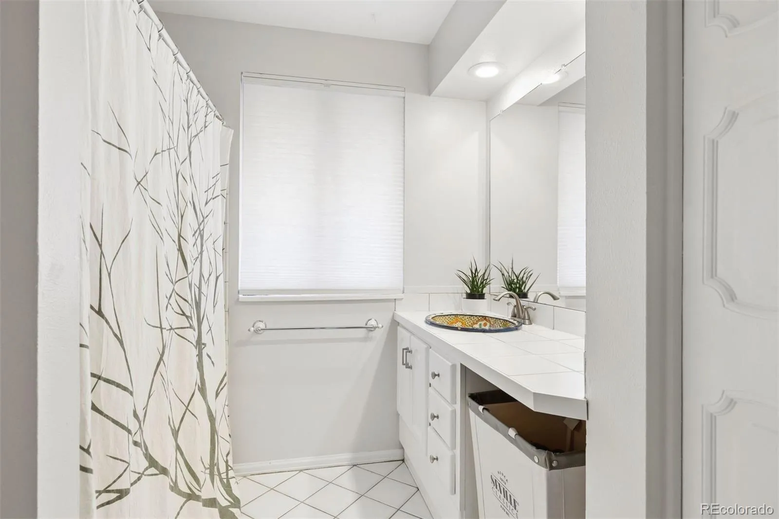 04112026031858 1600 23