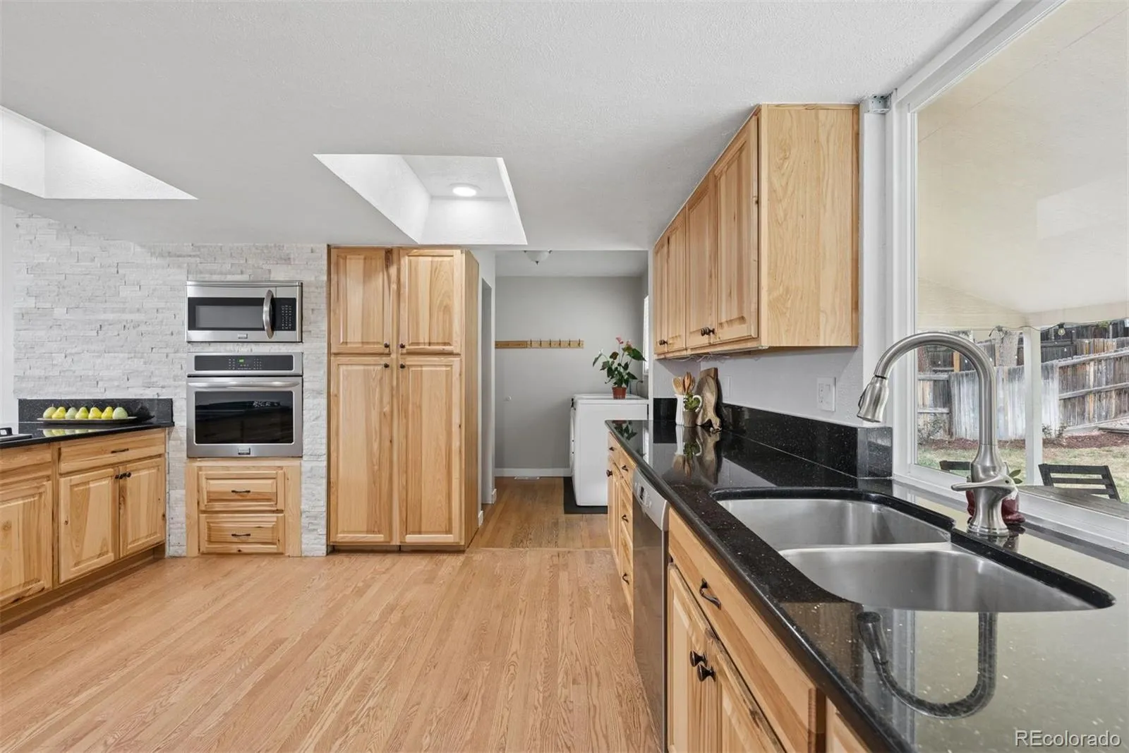 04112026031858 1600 3