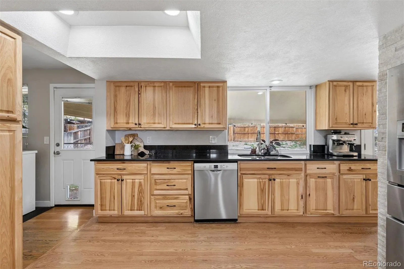 04112026031858 1600 9