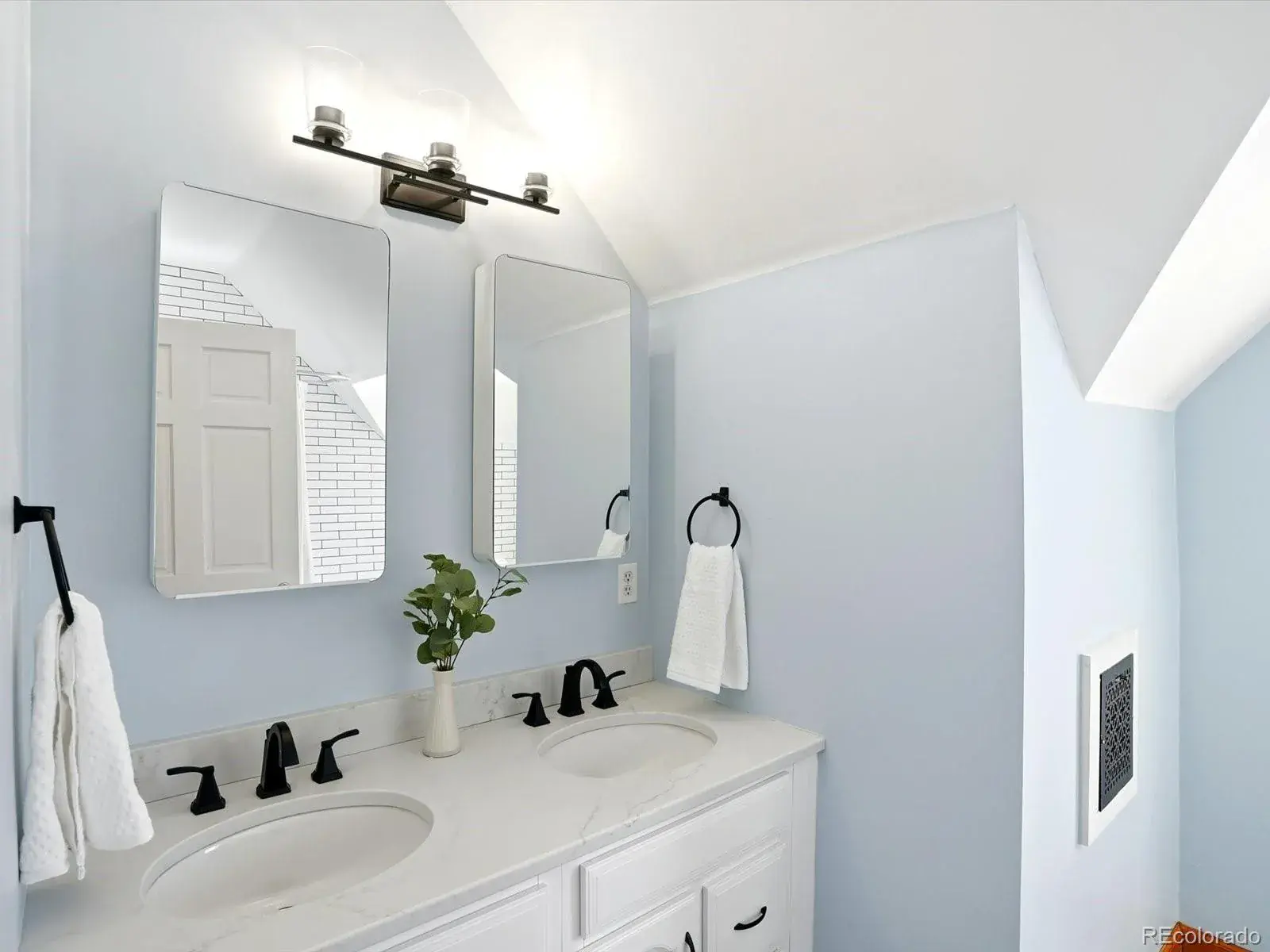 03042026191925 1600 36