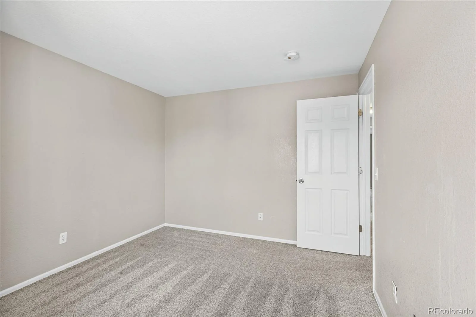 22803 E Progress Avenue Aurora CO 80015 | MLS #REC5316798 08142026213526 1600 31