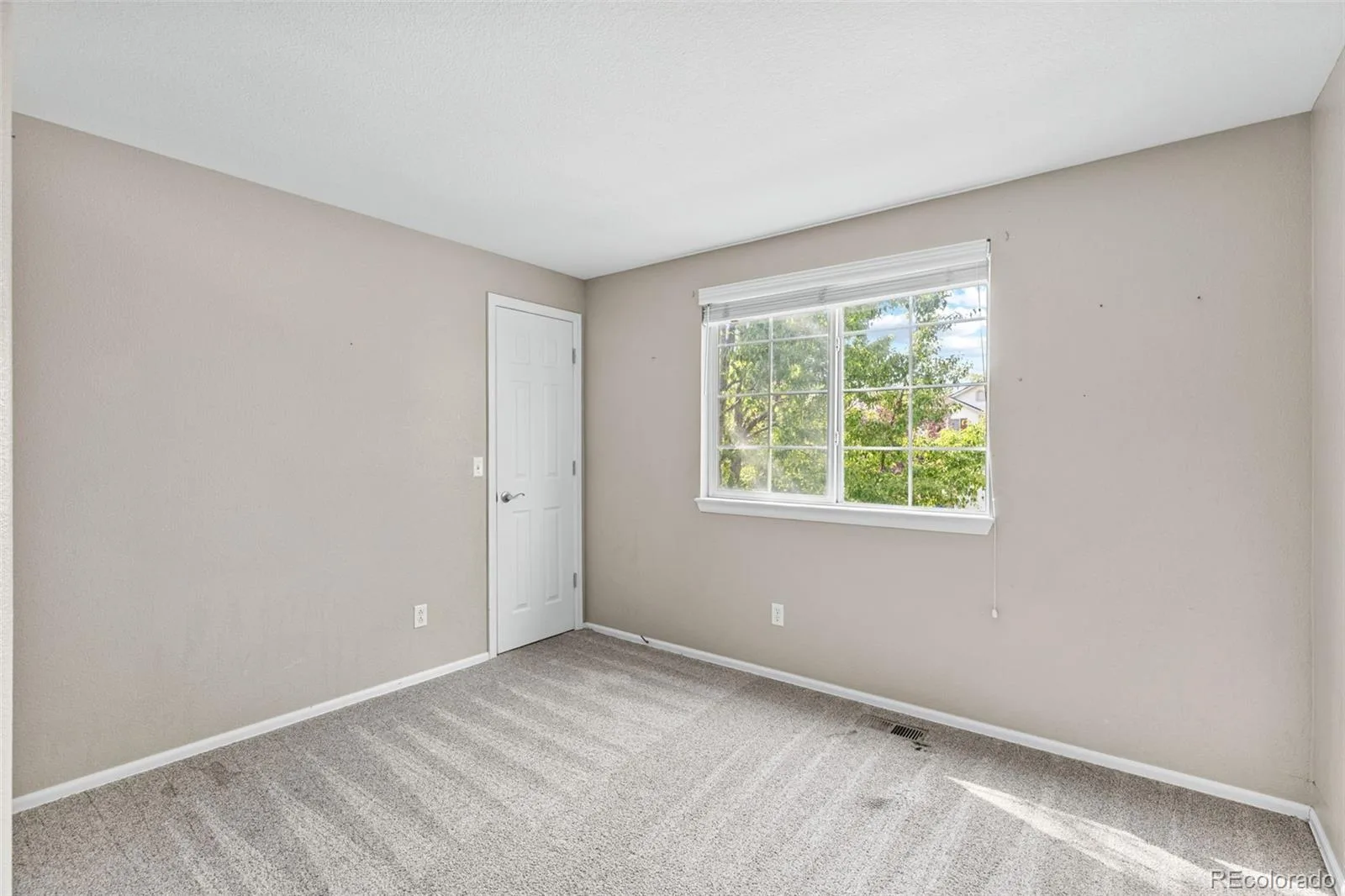 22803 E Progress Avenue Aurora CO 80015 | MLS #REC5316798 08142026213526 1600 34