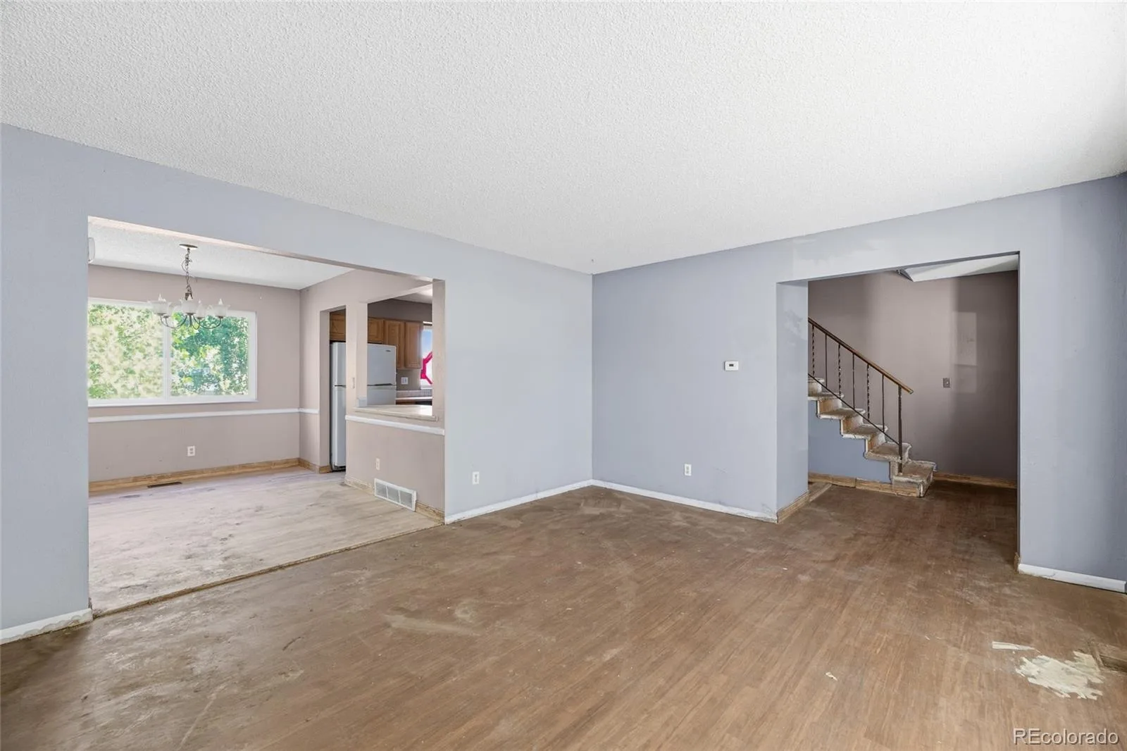 1404 S Vaughn Circle Aurora CO 80012 | MLS #REC5317699 07242026131037 1600 13