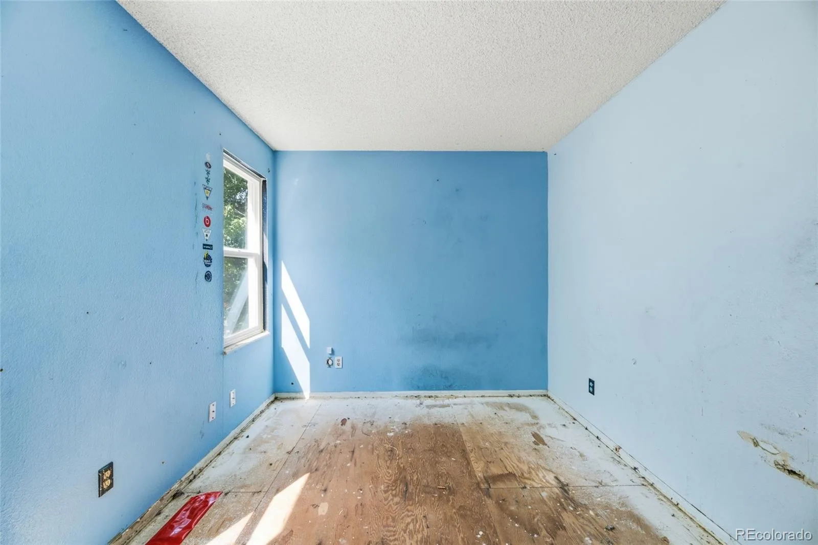 1404 S Vaughn Circle Aurora CO 80012 | MLS #REC5317699 07242026131037 1600 23