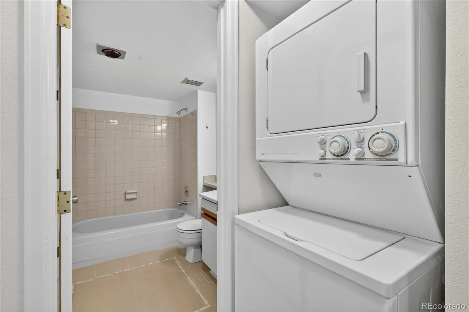 4899 S Dudley Street #23E Littleton CO 80123 MLS #REC5317965 06102026183125 1600 25