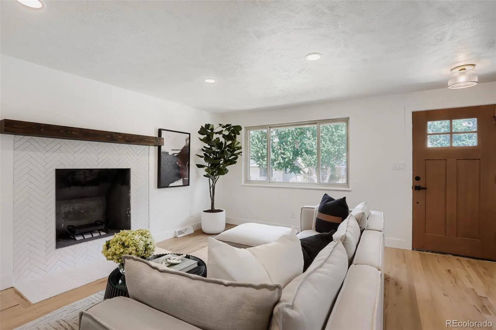 17100 W 16th W Place Golden CO 80401 | MLS #REC5320948 08062026223125 1600 6