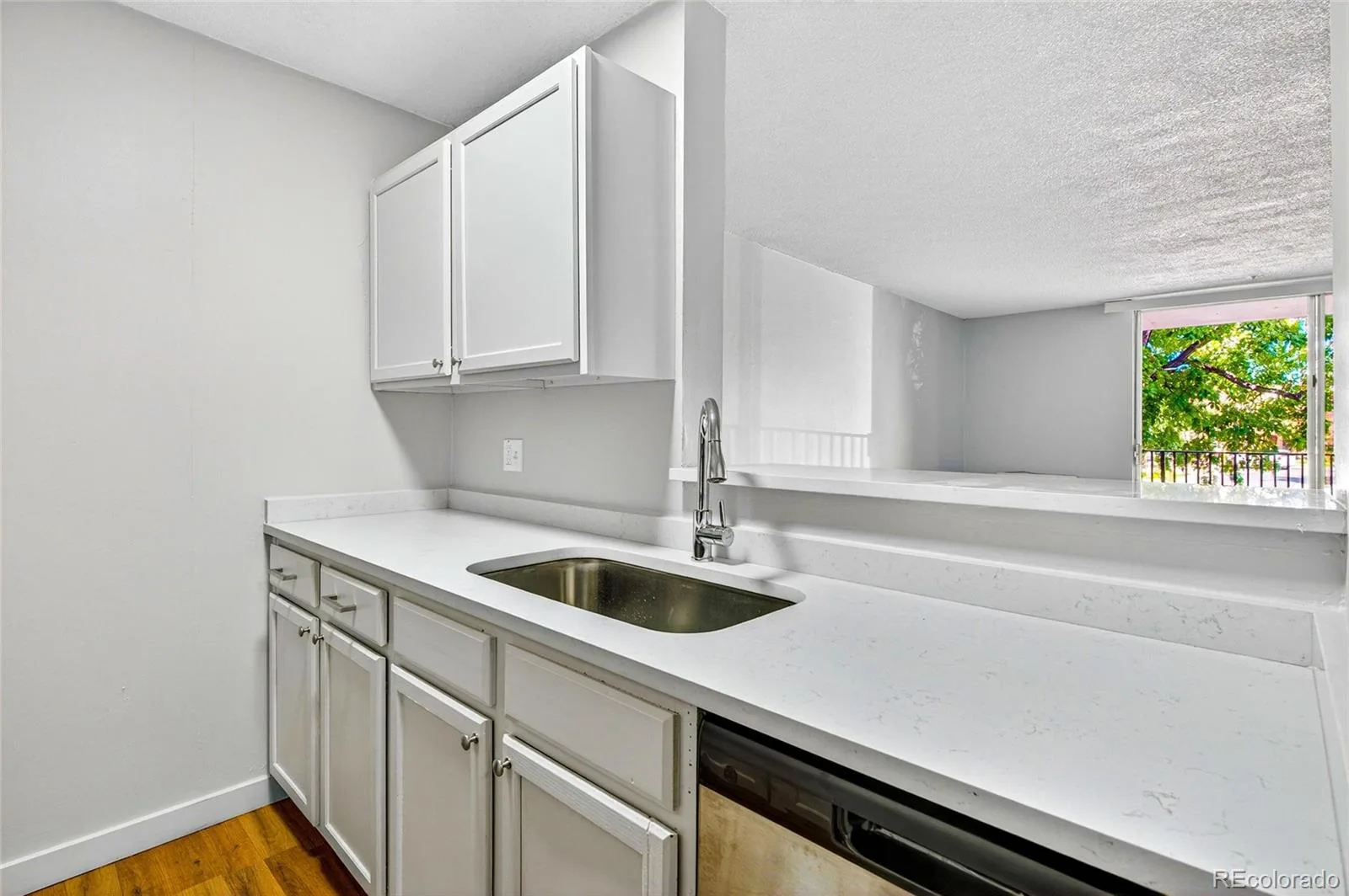 2281 S Vaughn Way Aurora CO 80014 | MLS #REC5326846 09242026224652 1600 10