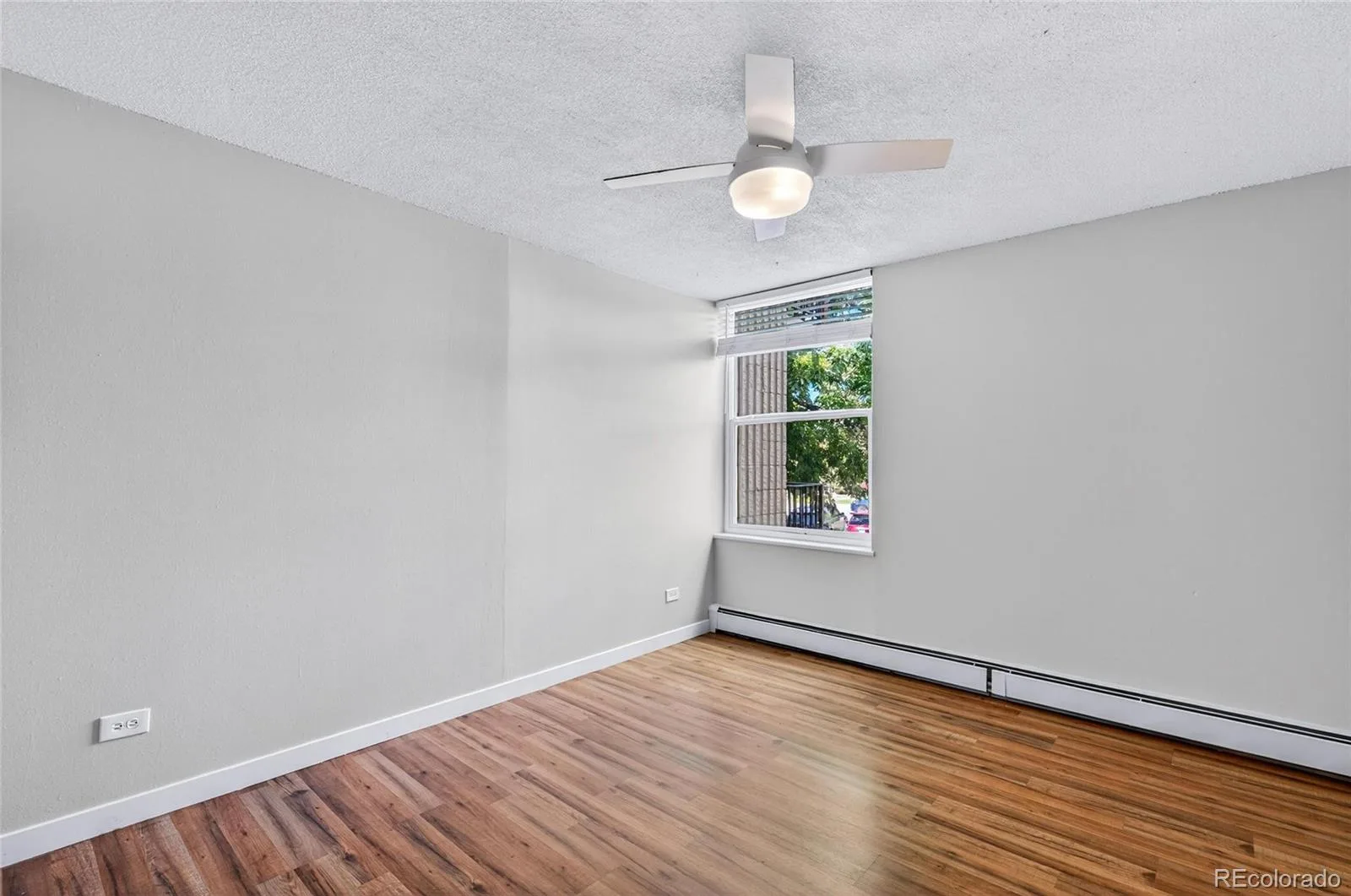 2281 S Vaughn Way Aurora CO 80014 | MLS #REC5326846 09242026224652 1600 13