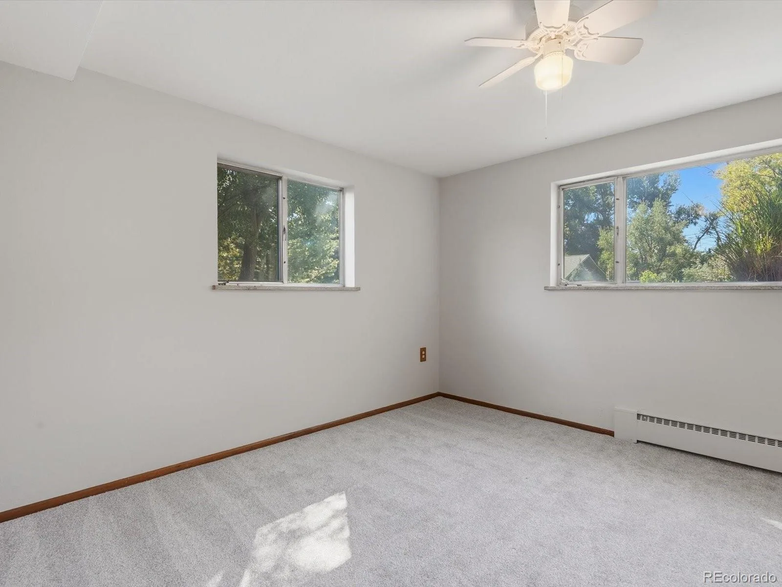 7255 W 8th Avenue Lakewood CO 80214 | MLS #REC5327243 09232026030745 1600 24