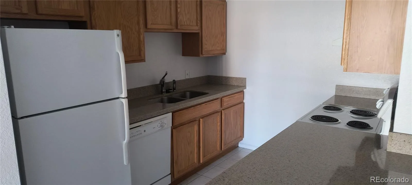 13095 W Cedar Drive #102 Lakewood CO 80228 | MLS #REC5327687 05312026235114 1600 5