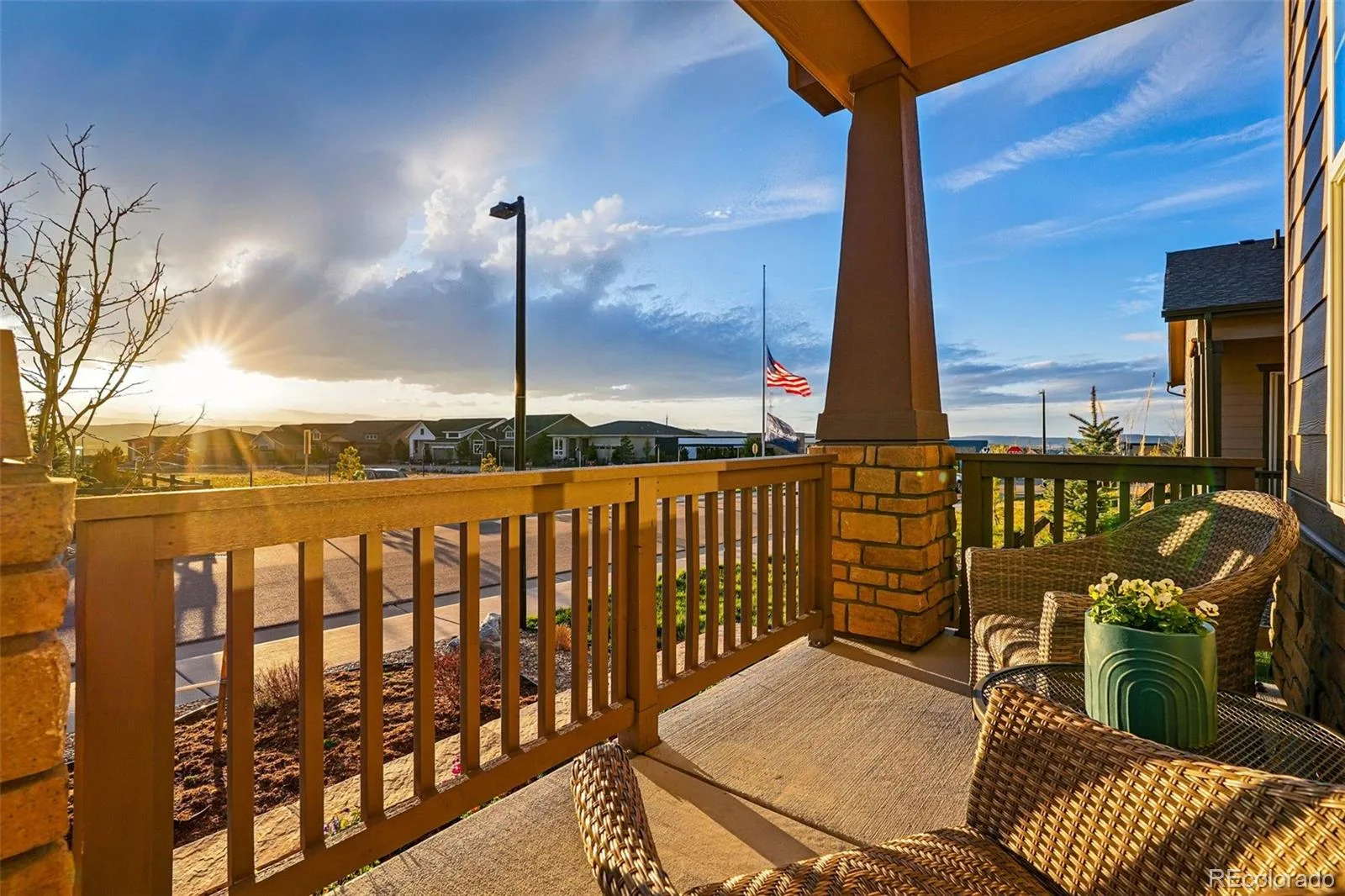 5506 Water Avens Drive Castle Rock CO 80104 | MLS #REC5327808 09012026021426 1600 3