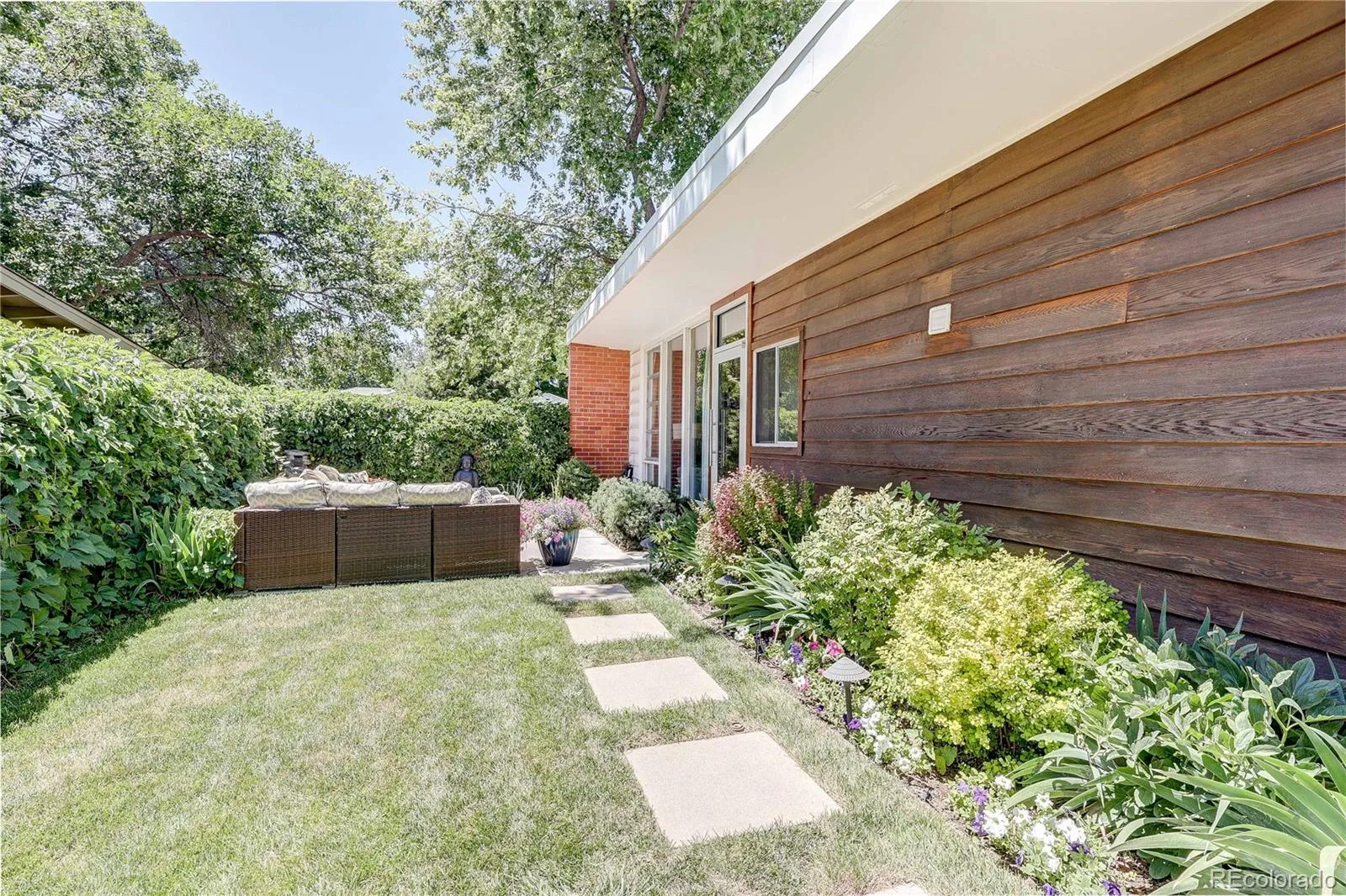 3000 S Marion Street Englewood CO 80113 MLS #REC5329068 07032026043743 1600 31