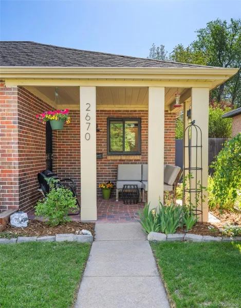 2670 Grape Street Denver CO 80207 MLS #REC5333440 05142026171421 800 1