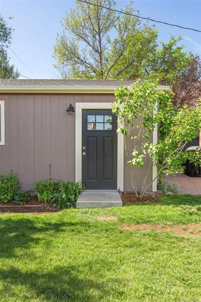 2670 Grape Street Denver CO 80207 MLS #REC5333440 05142026171421 800 28