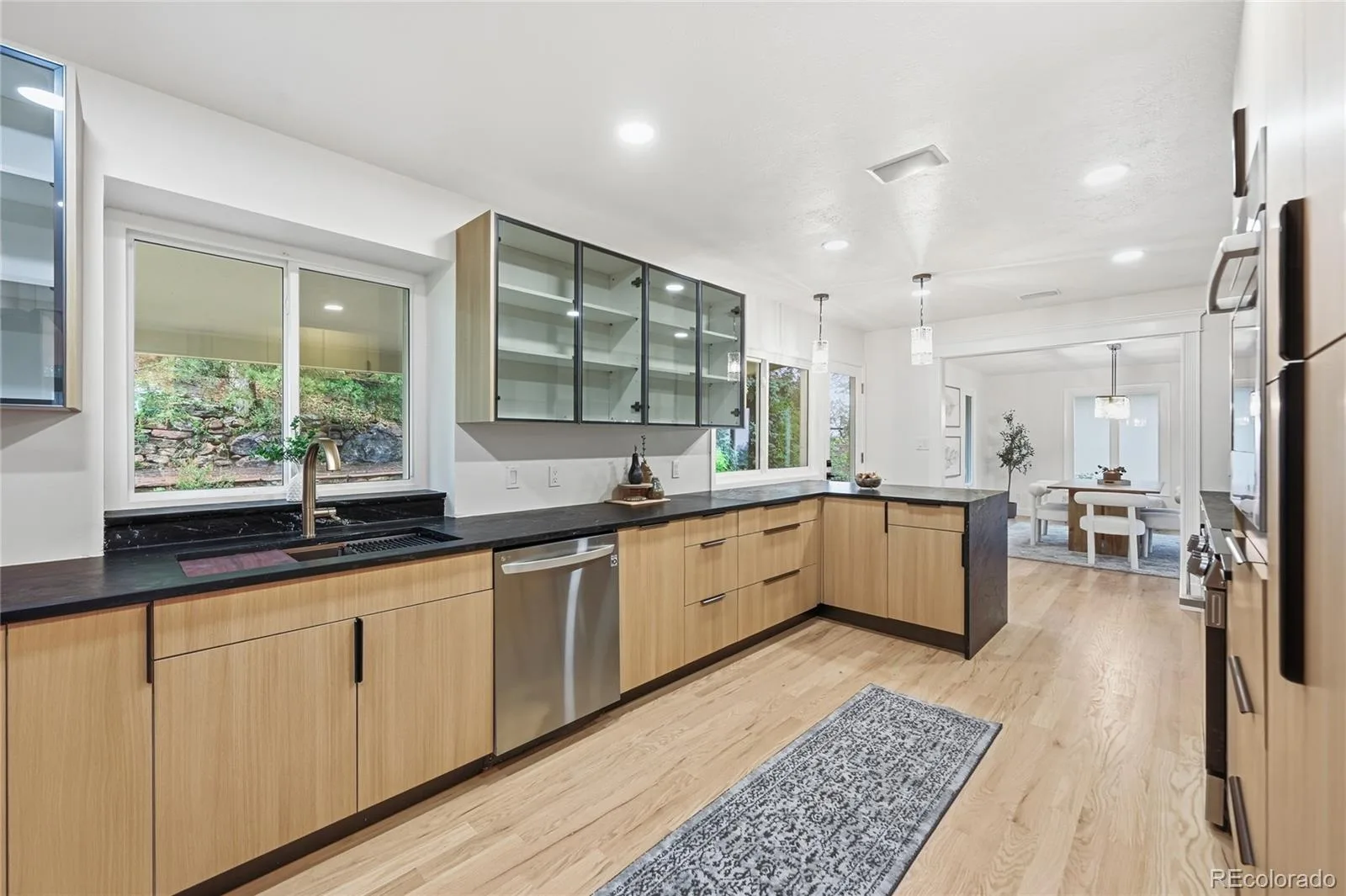 961 S Foothill Drive Lakewood CO 80228 | MLS #REC5335270 07272026155704 1600 11