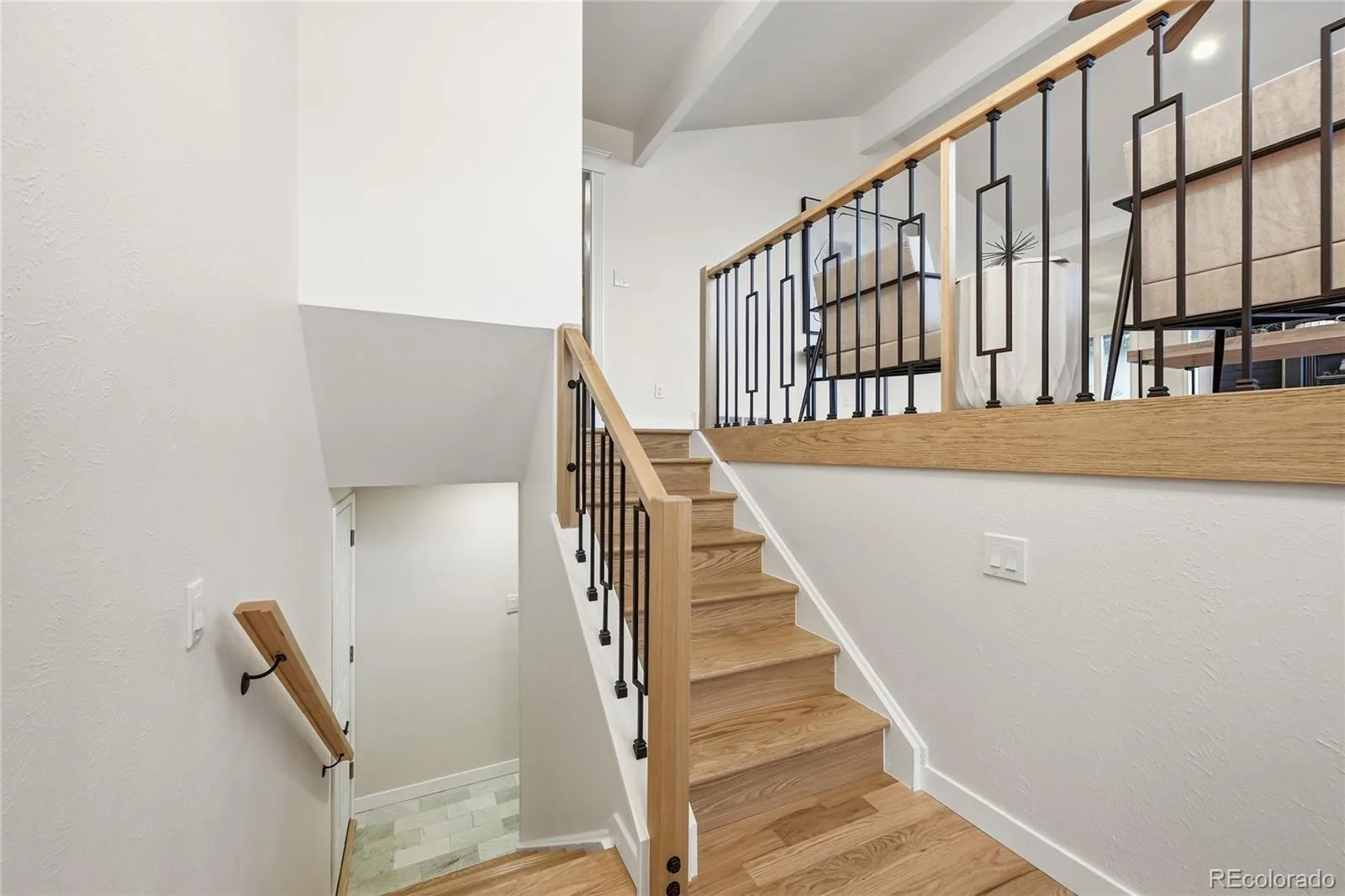 961 S Foothill Drive Lakewood CO 80228 | MLS #REC5335270 07272026155704 1600 14