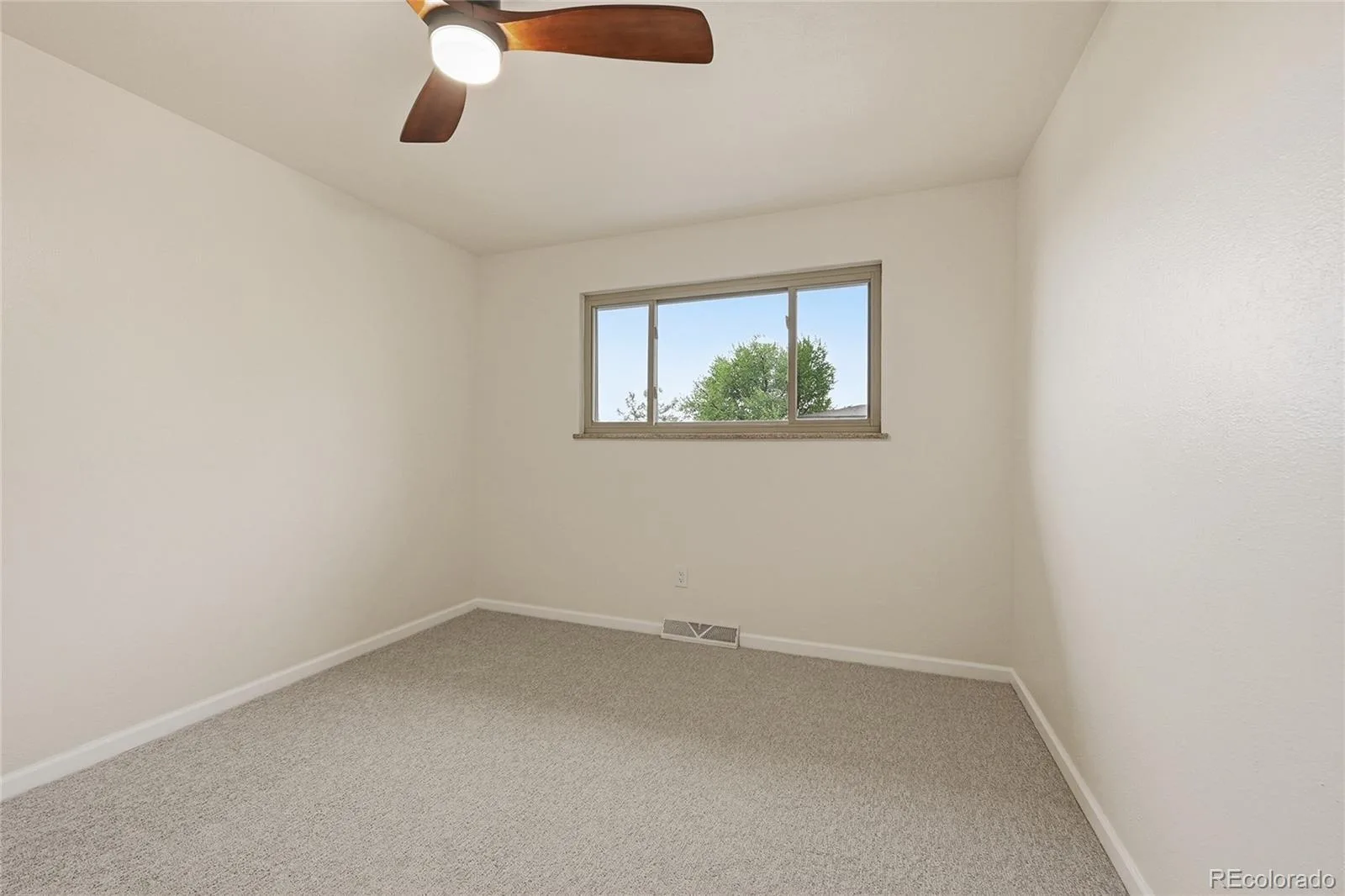 961 S Foothill Drive Lakewood CO 80228 | MLS #REC5335270 07272026155704 1600 23