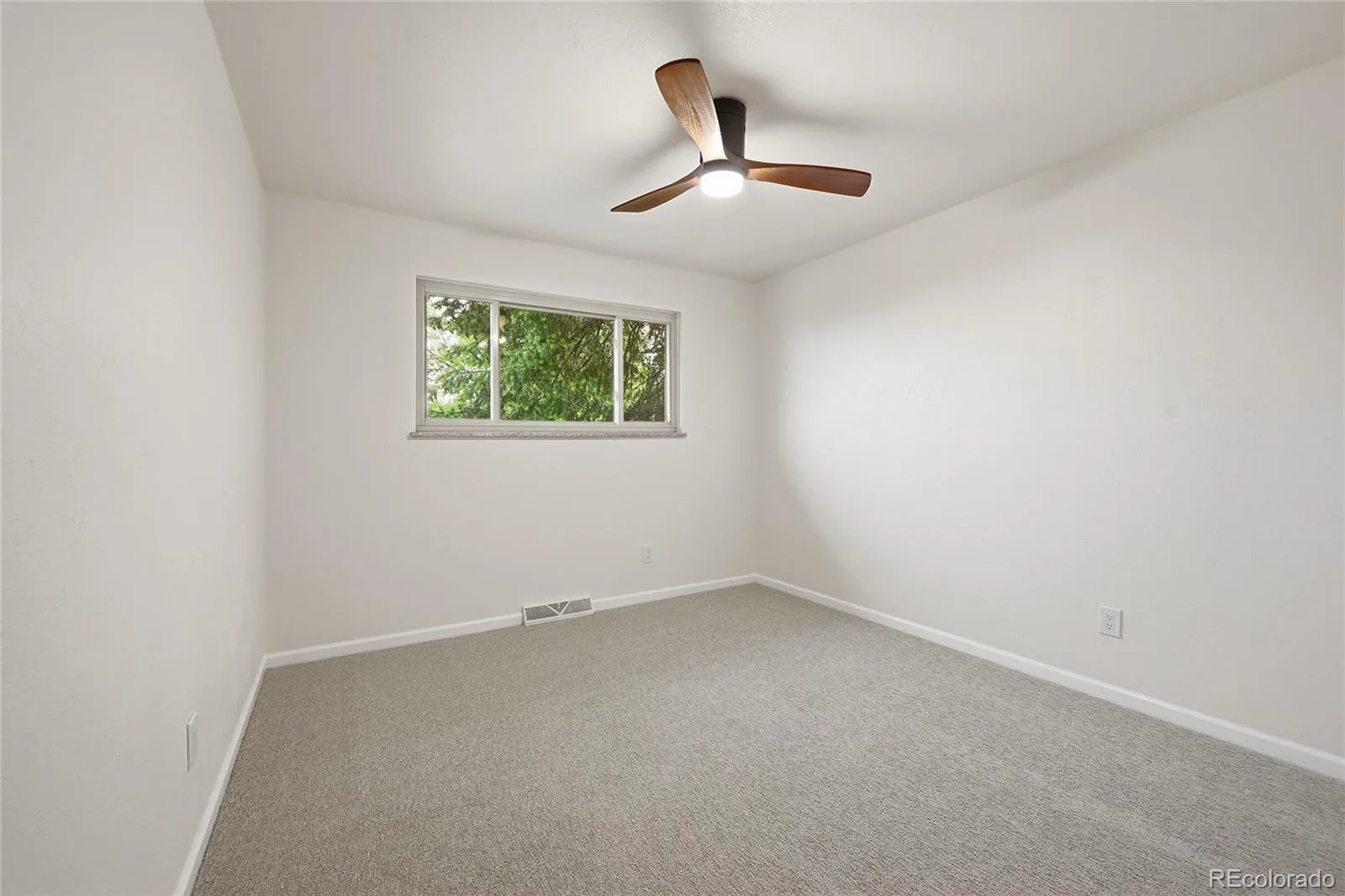 961 S Foothill Drive Lakewood CO 80228 | MLS #REC5335270 07272026155704 1600 24