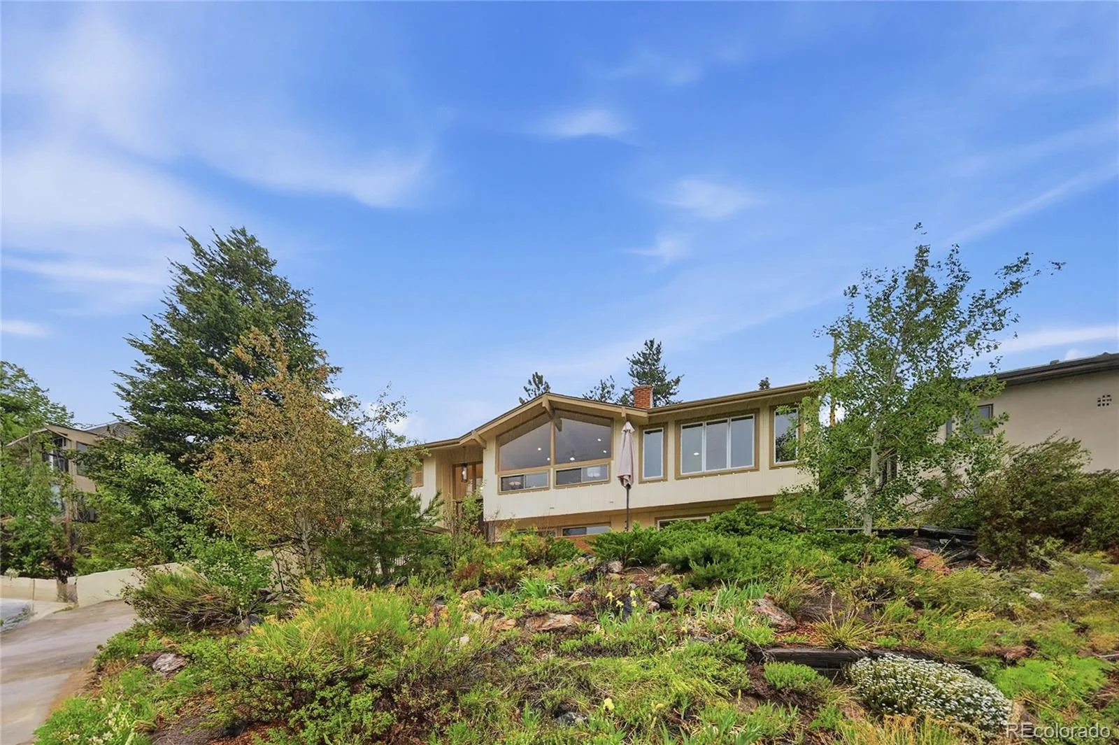 961 S Foothill Drive Lakewood CO 80228 | MLS #REC5335270 07272026155704 1600 5